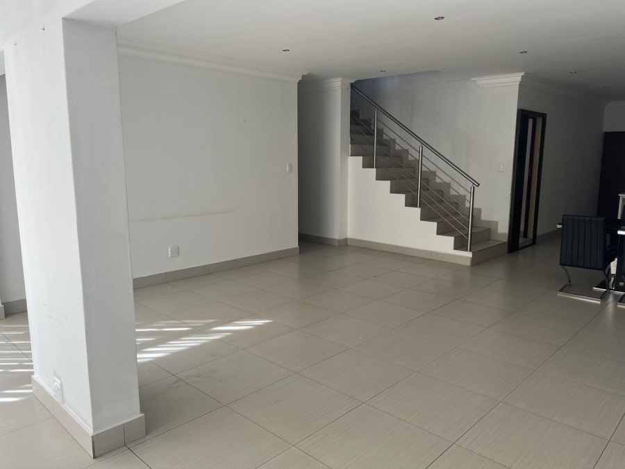 4 Bedroom Property for Sale in Heuwelsig Free State